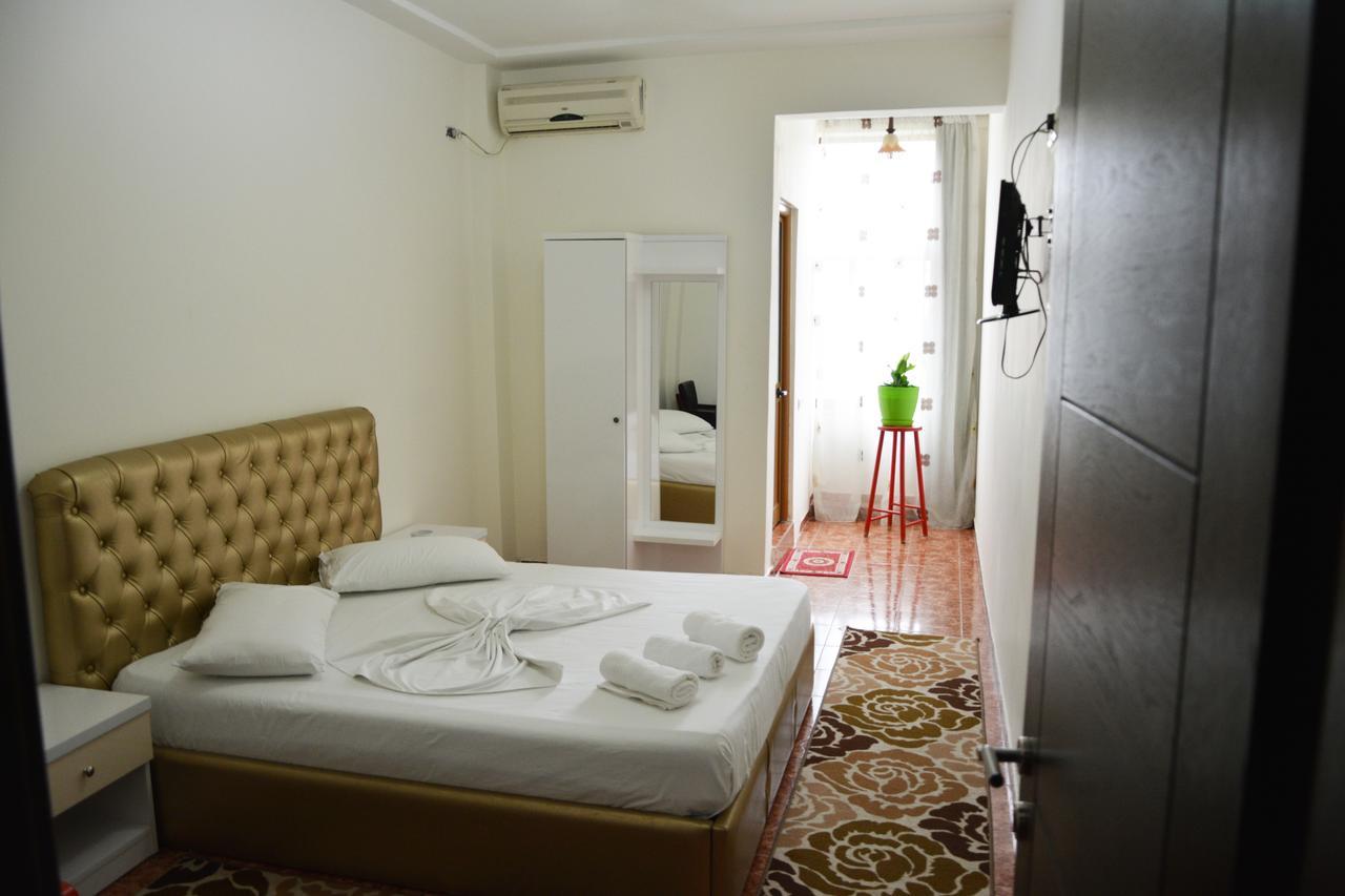 Hotel Arberia Тирана Екстер'єр фото