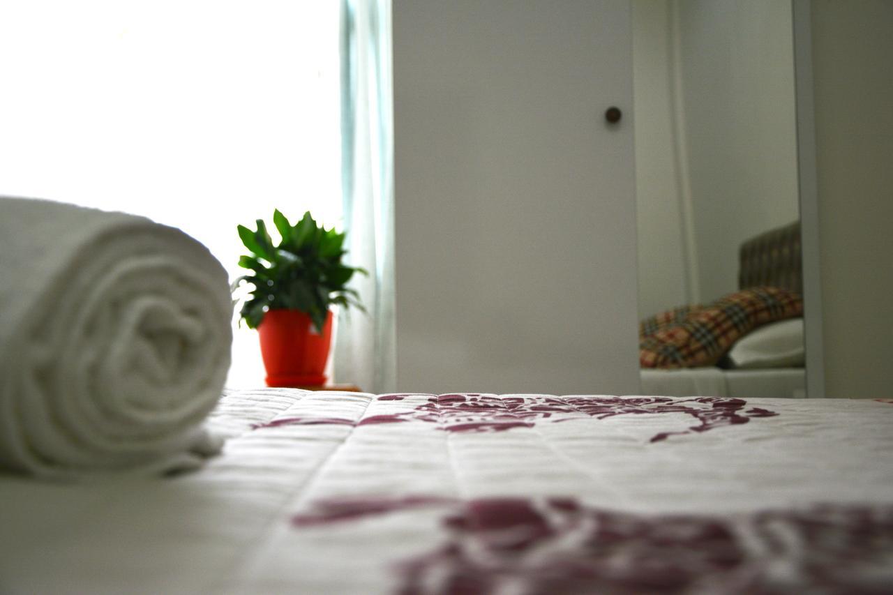 Hotel Arberia Тирана Екстер'єр фото